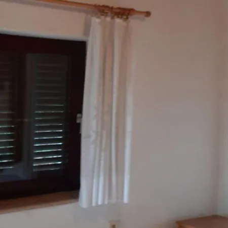 Rudi - One Bedroom With Terrace Apartman *