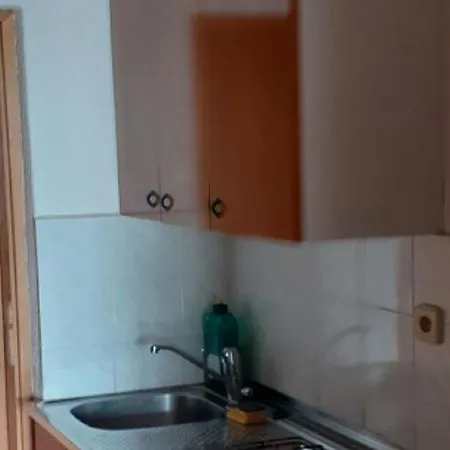 Rudi - One Bedroom With Terrace Lägenhet