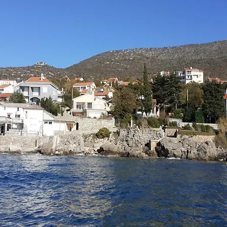 Lägenhet Rudi - One Bedroom With Terrace